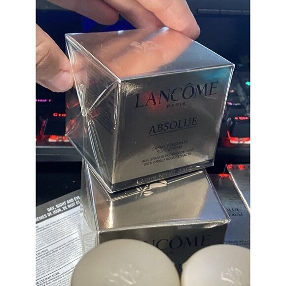 Lancome Absolue Soft Cream with Grand Rose Extracts 15ml 0.5oz New In Box - Picture 2 of 2